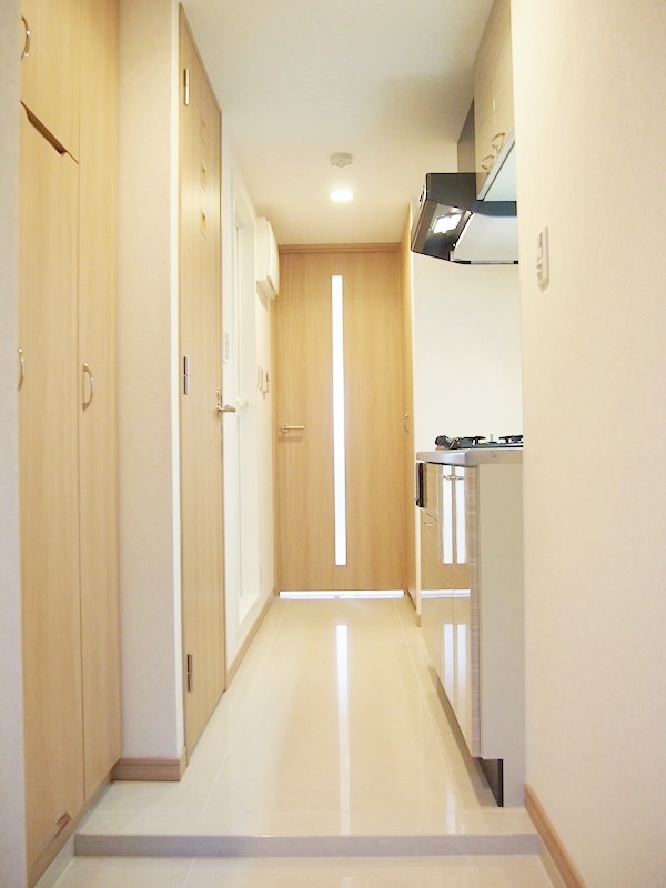 玄関　収納豊富なシューズボックスです♪