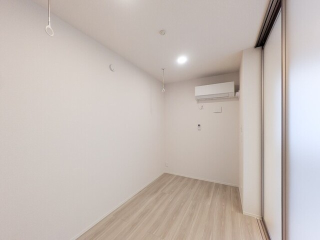 居室・リビング　洋室(6)