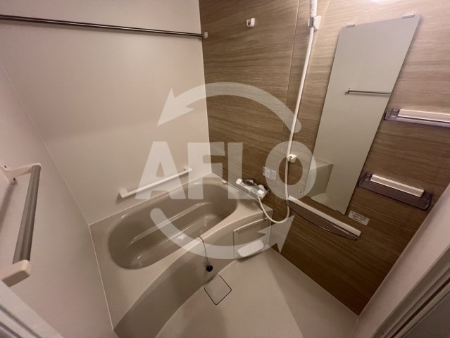 バス・シャワールーム　クローバー・グランツ弁天町　浴室