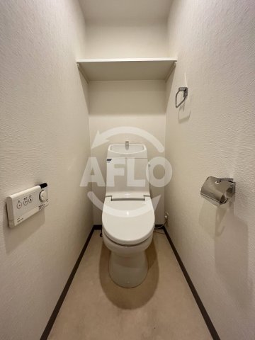 トイレ　ルクレ立売堀　温水洗浄便座