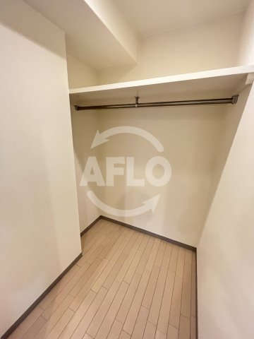 収納　ルクレ立売堀　ウォークインクローゼット