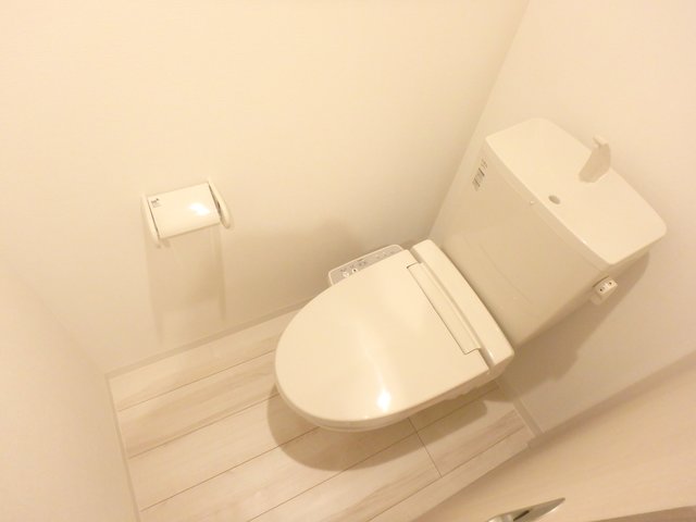 トイレ　同間取り別号室参考画像