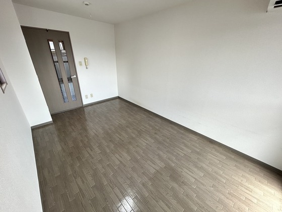 居室・リビング　※別部屋の写真です