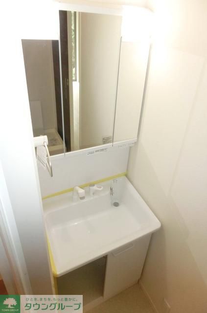 洗面設備　綺麗な独立洗面所です