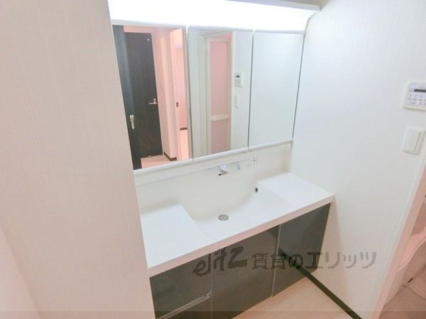 洗面設備　洗面所