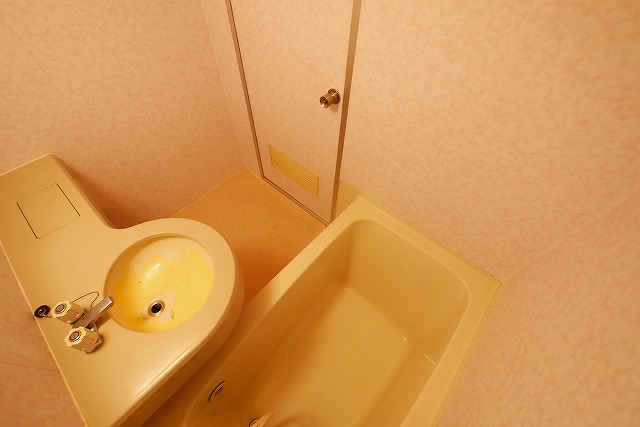 バス・シャワールーム　日々の暮らしに欠かせないお風呂です