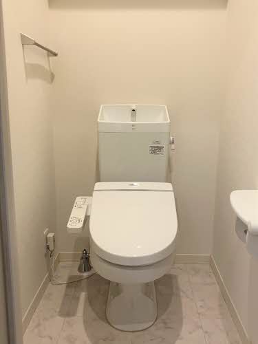 トイレ　別号室参考写真