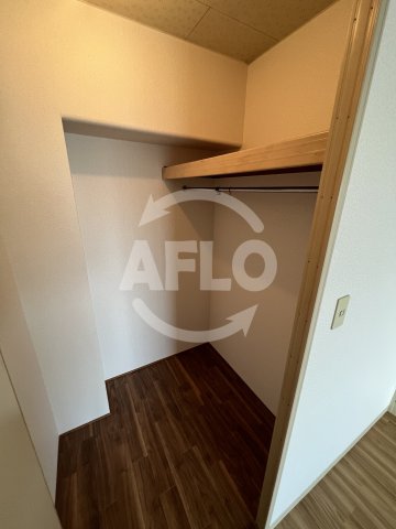 収納　ファミリープラザ朝潮橋B棟　ウォークインクローゼット