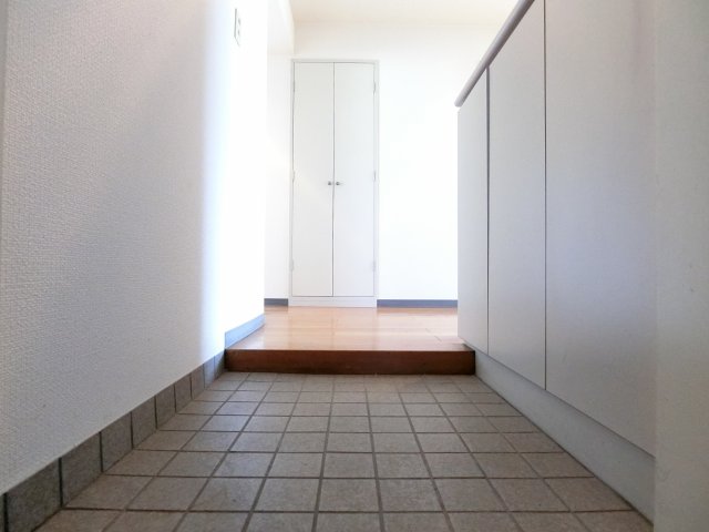 玄関　詳細は、RISUMO江坂本店→06-6155-7137まで♪