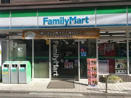 コンビニ　ファミリーマート 上北沢四丁目店（コンビニ）まで216m