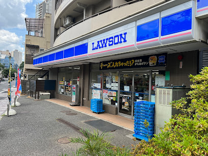 コンビニ　ローソン 武蔵野中町二丁目店（コンビニ）まで32m