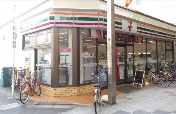 コンビニ　セブンイレブン川崎新城1丁目店（コンビニ）まで376m