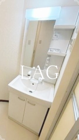 洗面設備　独立洗面台です。