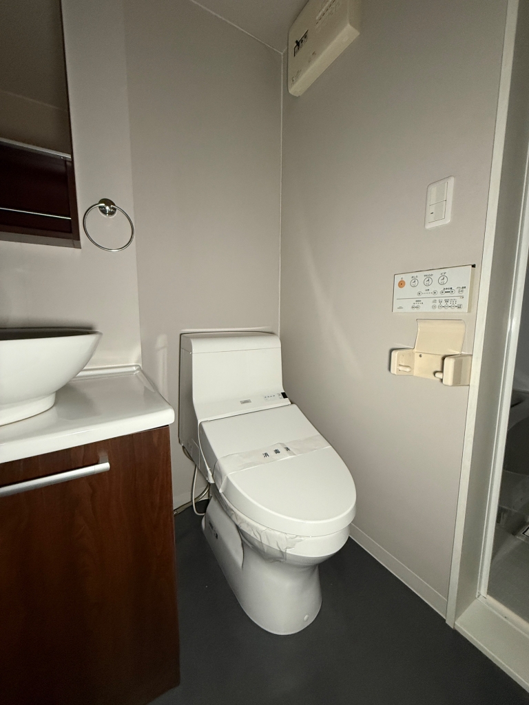 シャイニー西舞子のトイレ写真