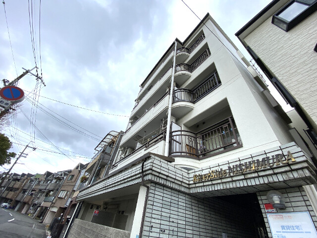 建物外観　一人暮らしにオススメです☆