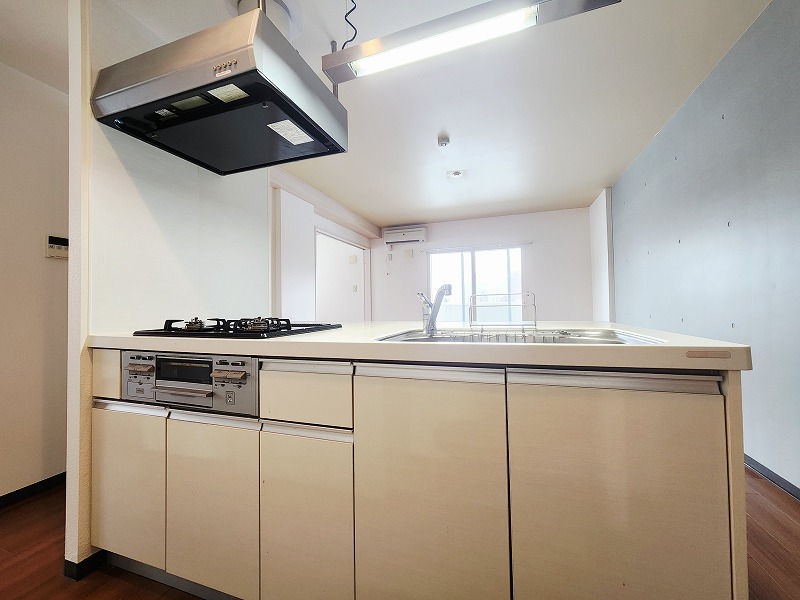 キッチン　※同シリーズのお部屋です。