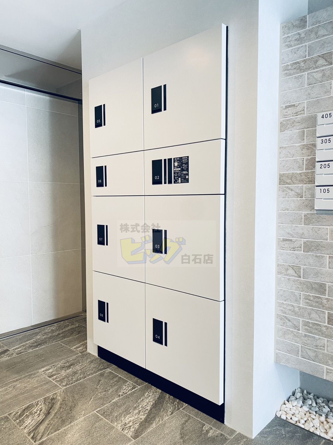 エントランス　留守中も荷物が受け取れて便利な宅配ＢＯＸ完備しています♪