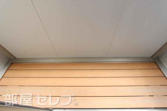 バルコニー　水はけの良いベランダです。