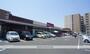スーパー　イズミヤ　新大宮店（スーパー）まで342m