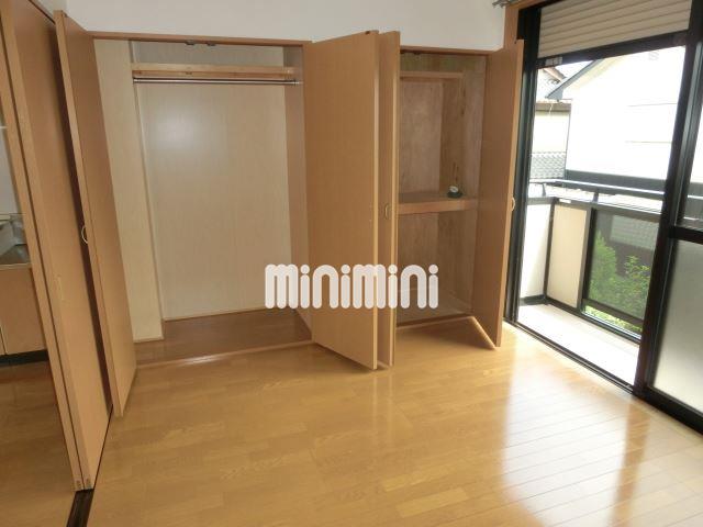眺望　洋間の収納です