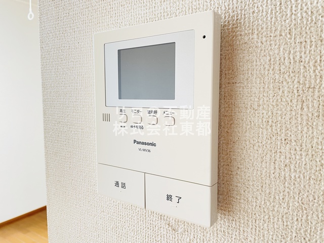 セキュリティ　ＴＶモニター付インターホンがあるので訪問者が一目でわかります