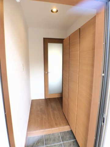 玄関　玄関ホール・シューズBOX付