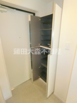 その他設備　玄関収納！