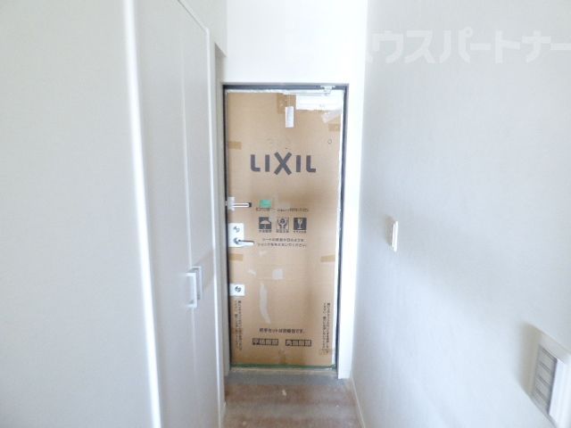 玄関　同施工会社物件写真