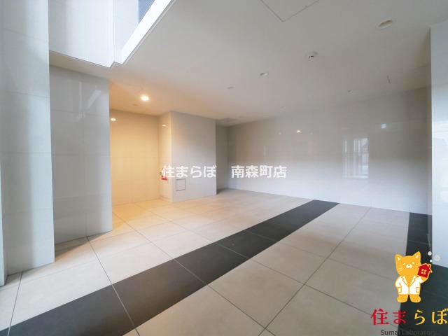 エントランス　共用部の印象も大切に