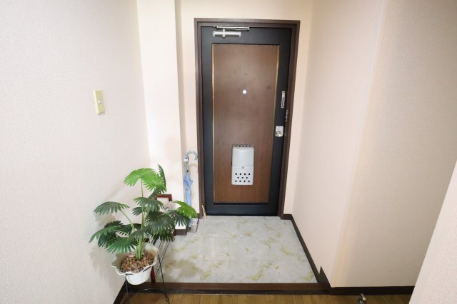 森田マンションの玄関写真