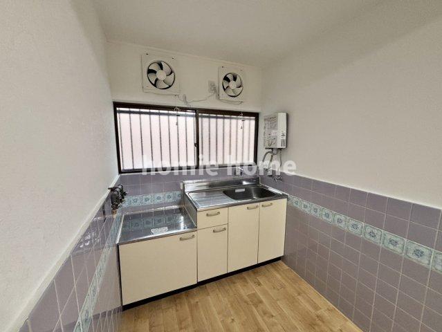 王子町2丁目貸家13-3のキッチン写真