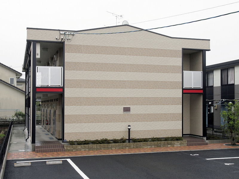 熊本市南区八幡のアパートの建物外観