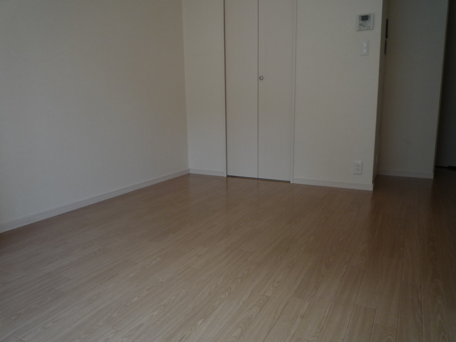 居室・リビング　募集中のお部屋は反転タイプになります