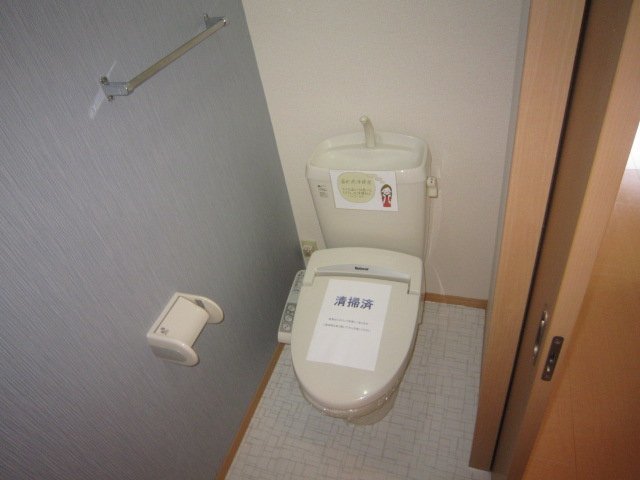 【ヴェルジェＡのトイレ】