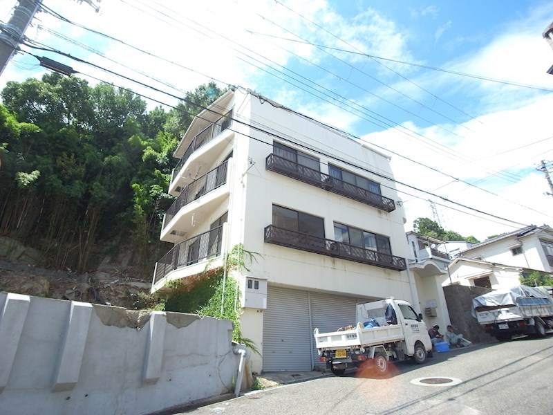 神戸市長田区長田天神町のマンションの建物外観