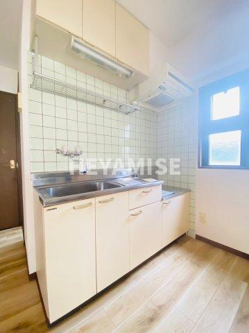 キッチン　※別号室の参考画像です※現況を優先します