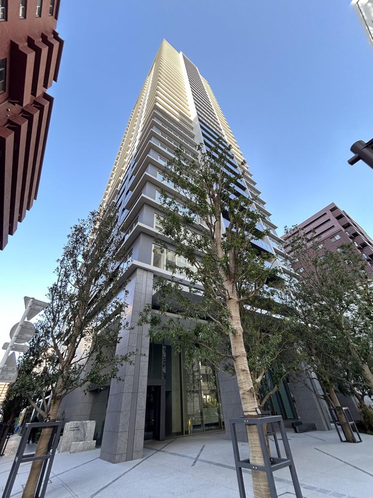 クラッシィタワー新宿御苑の建物外観