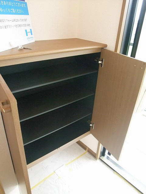 その他設備　下駄箱です。