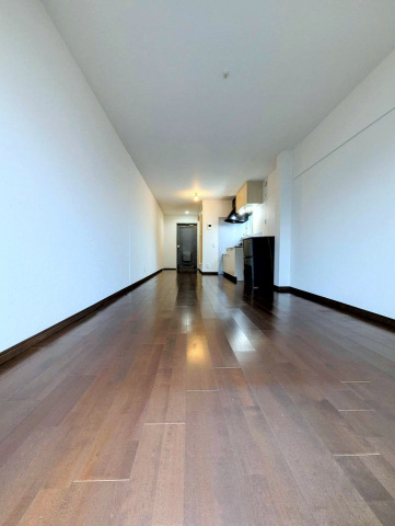 居室・リビング　南向き東南角部屋で広々洋室13帖