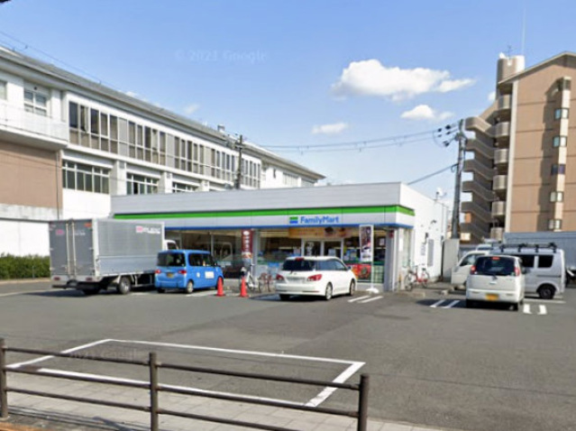 コンビニ　ファミリーマート平野西一丁目店（コンビニ）まで81m