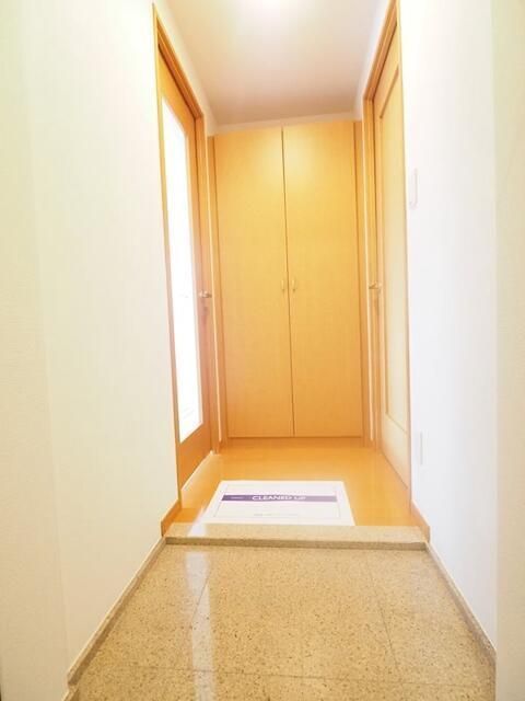 玄関　別タイプ部屋　参考写真です