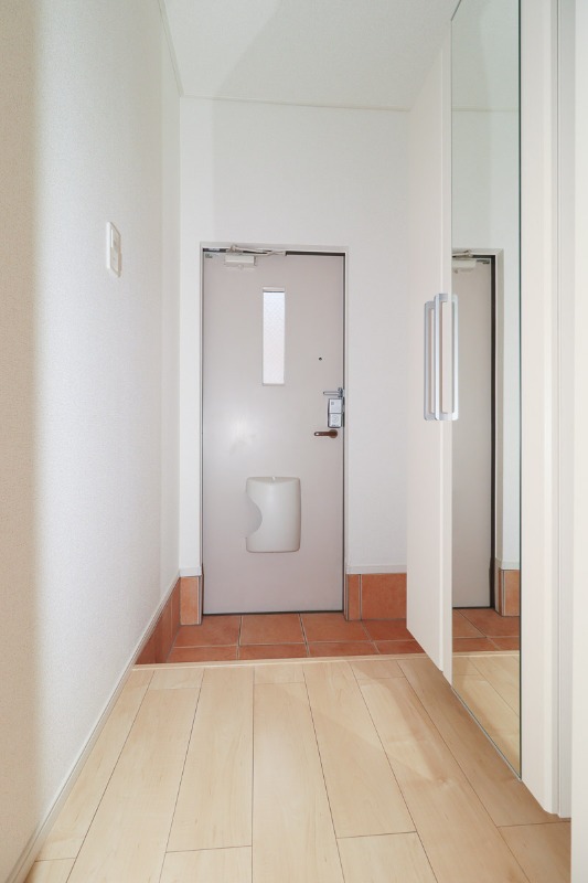 玄関　図面と現状に相違がある場合には現状を優先