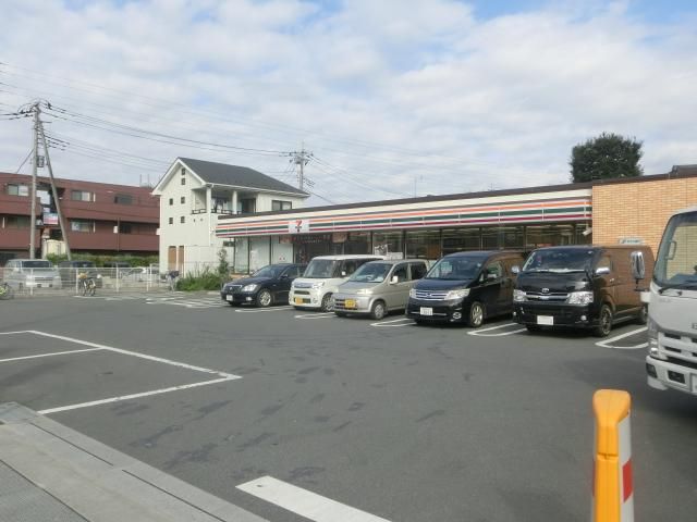 コンビニ　セブン-イレブン草加清門南店（コンビニ）まで300m