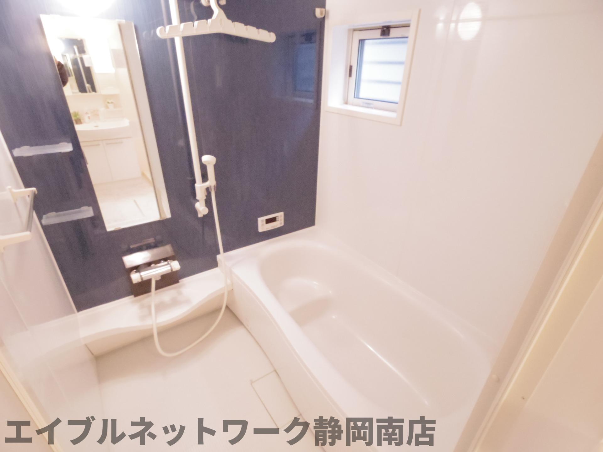 バス・シャワールーム　お風呂です