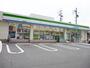 コンビニ　ファミリーマート松阪湊町店（コンビニ）まで193m