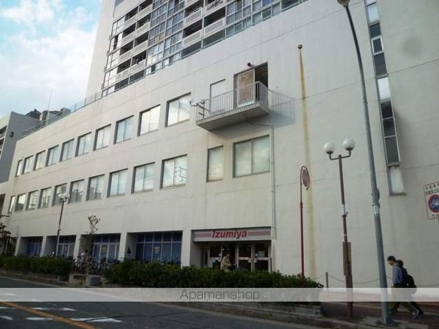 スーパー　イズミヤ（株）／門真店（スーパー）まで1043m