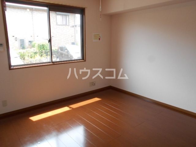 クレールコート参番館の居間写真