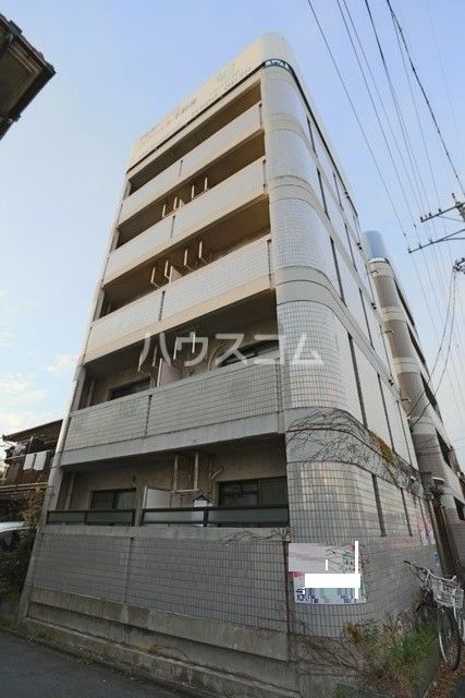 名古屋市千種区天満通のマンションの建物外観