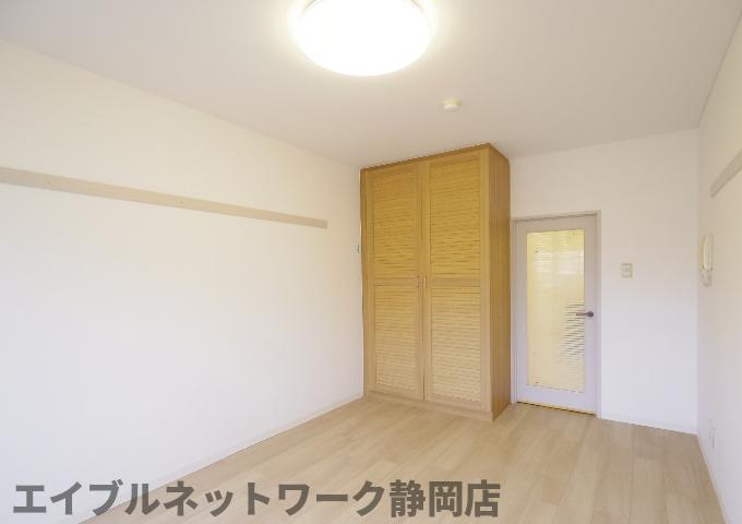 その他部屋・スペース　明るい色調の室内です