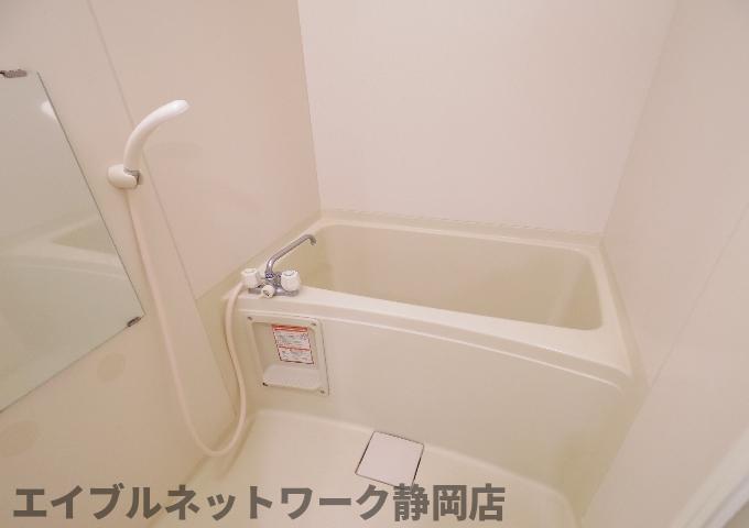 バス・シャワールーム　日々の暮らしに欠かせないお風呂です